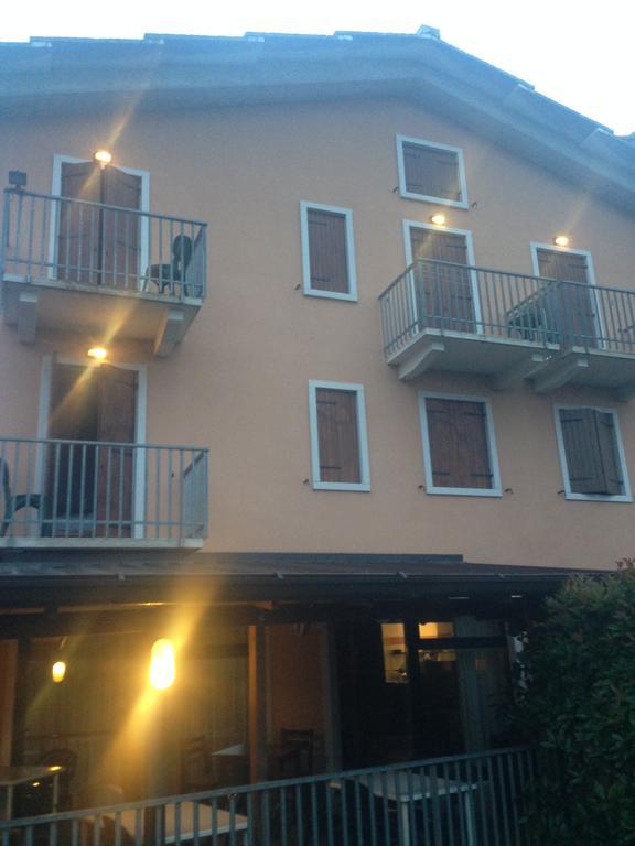Hotel Scandola Bosco Chiesanuova Kültér fotó
