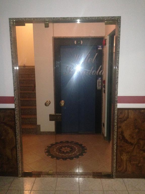 Hotel Scandola Bosco Chiesanuova Kültér fotó