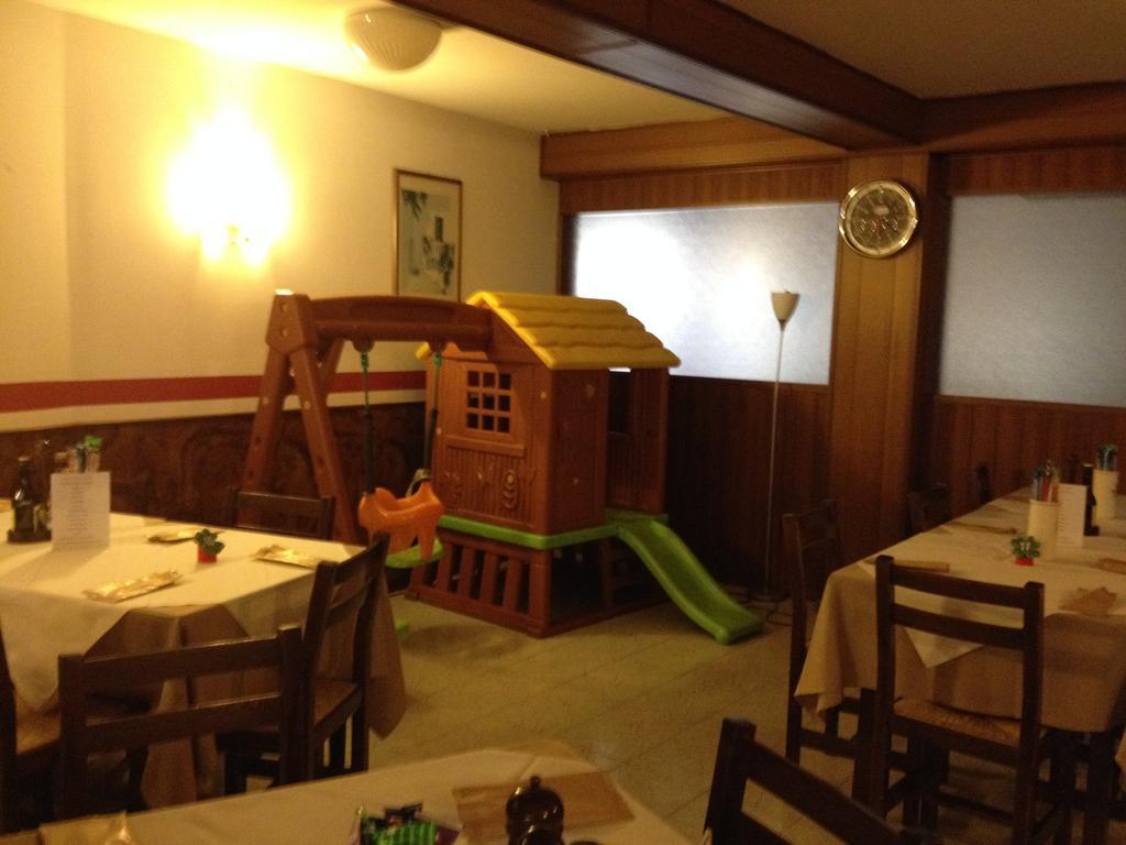 Hotel Scandola Bosco Chiesanuova Kültér fotó